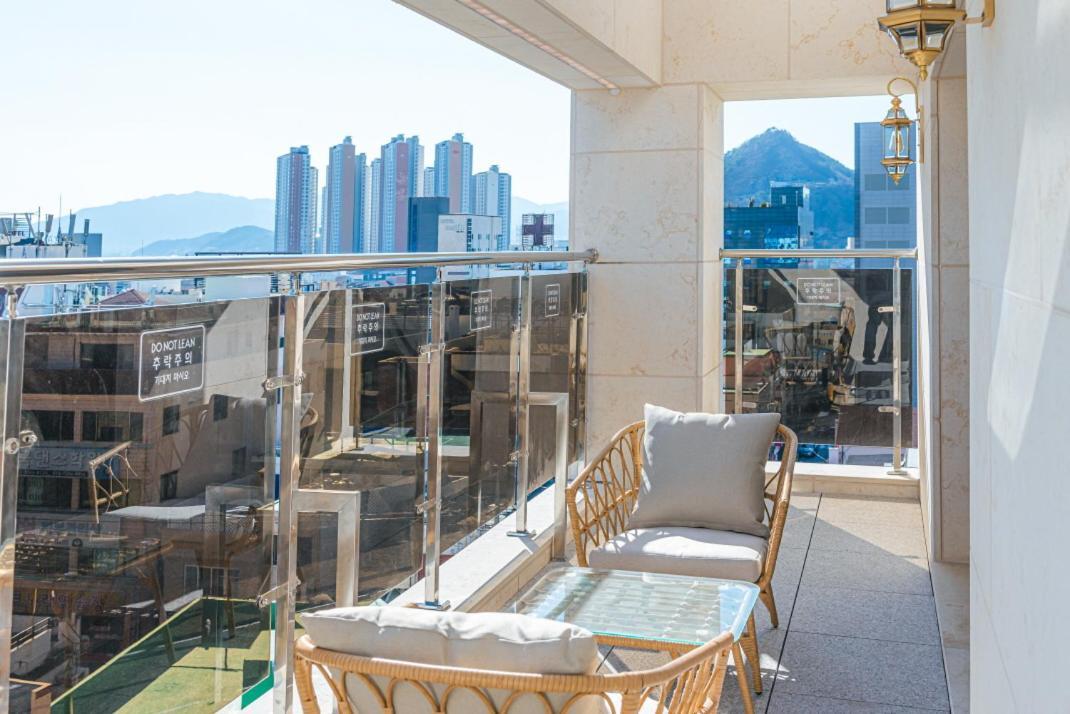 Asherah Villa D' Aqua Hotel Gimhae Exterior foto
